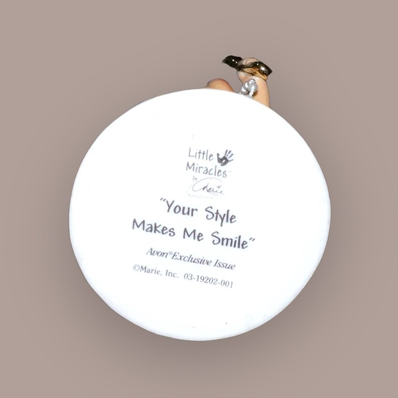 Avon Little Miracles- ‘Your Style Makes Me Smile’ Figurine by Marie Osmond - Picture 8 of 8